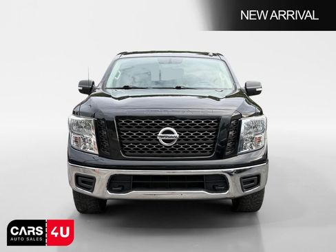 Used 2019 Nissan Titan SV AWD/4WD image 2