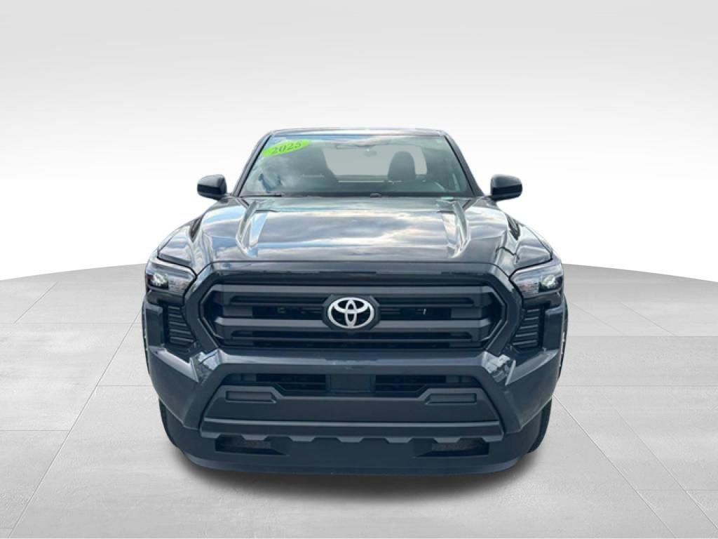 Used 2025 Toyota Tacoma SR AWD/4WD image 10