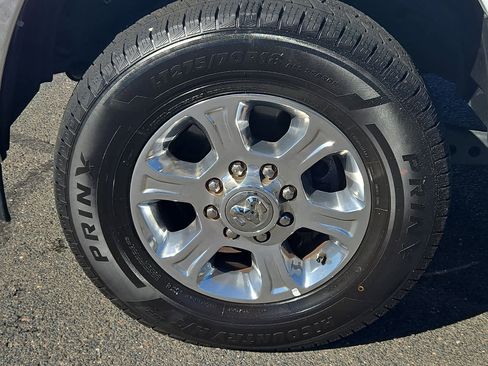 Used 2024 RAM 2500 Big Horn image 9