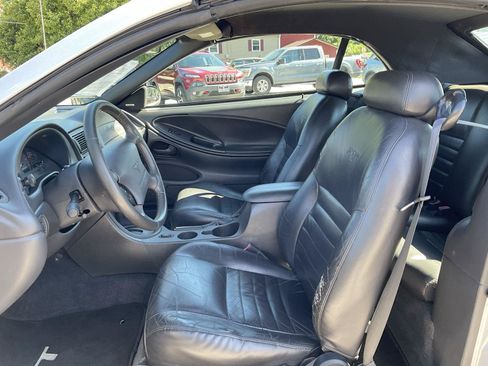 Used 2003 Ford Mustang GT RWD image 11
