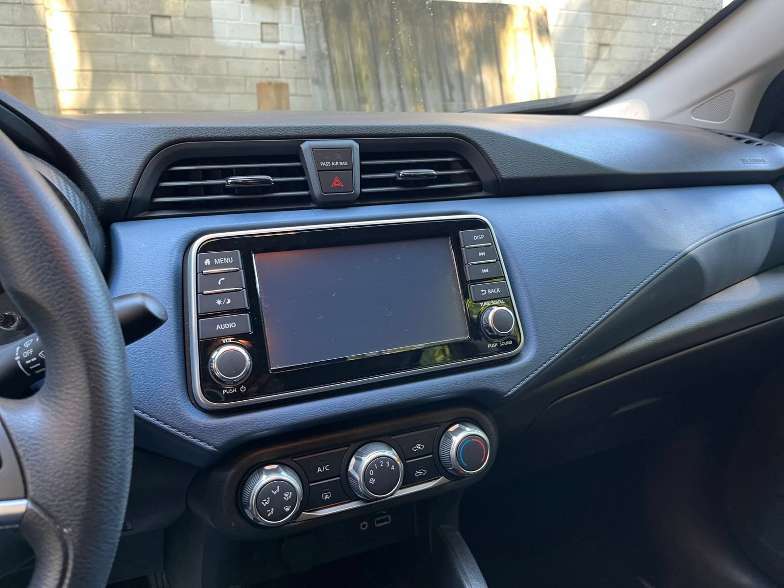 Used 2025 Nissan Versa SV FWD image 19