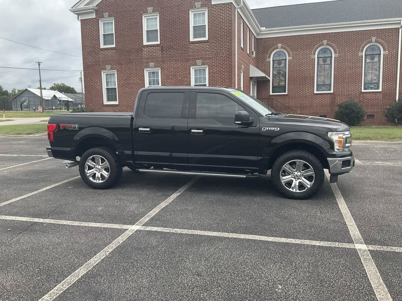 Used 2020 Ford F150 XLT w/ Equipment Group 302A Luxury AWD/4WD image 3