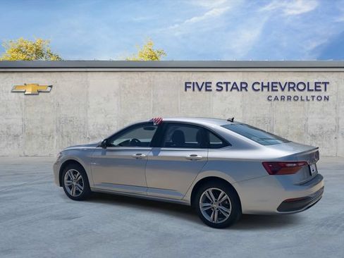 Used 2023 Volkswagen Jetta SE FWD image 6
