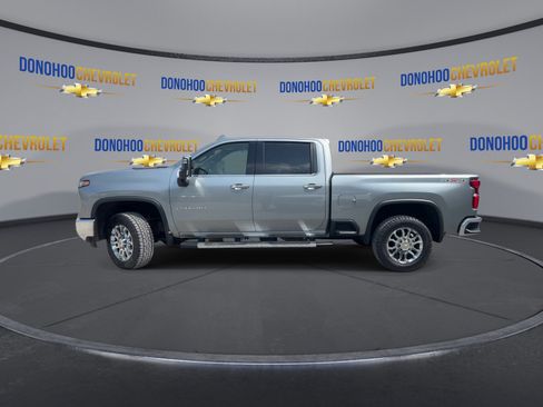 Used 2024 Chevrolet Silverado 2500 LTZ w/ LTZ Premium Package AWD/4WD image 8