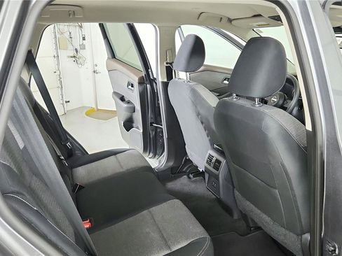 Used 2023 Nissan Rogue SV image 18