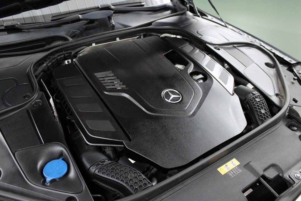 Used 2018 Mercedes-Benz S 560 Sedan image 41