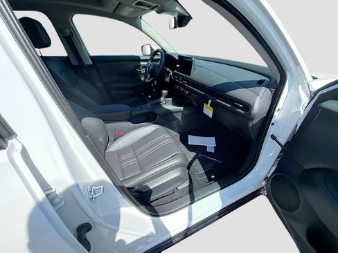 New 2026 Honda HR-V EX-L image 22