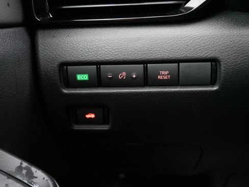 Certified 2022 Nissan Sentra SV w/ Trunk Package image 26