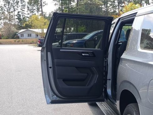 New 2026 Chevrolet Suburban LS AWD/4WD image 35