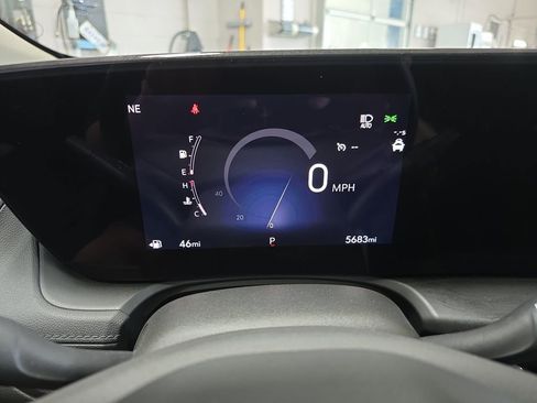Certified 2025 Buick Encore GX Preferred w/ Comfort Package AWD/4WD image 19