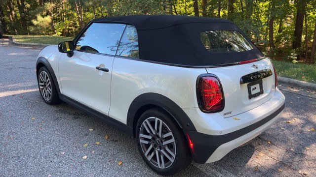 Used 2025 MINI Cooper S FWD image 8