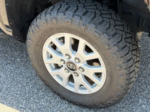 Used 2024 Toyota Tacoma SR5 image 9