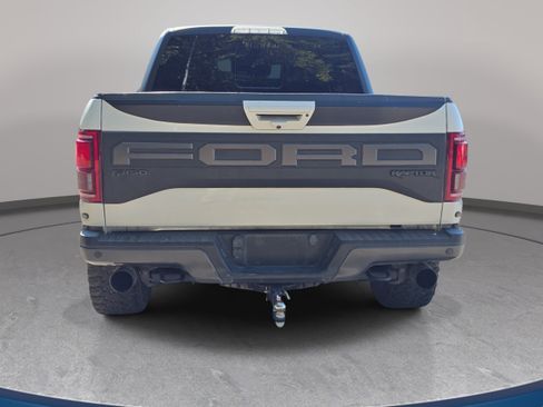 Used 2019 Ford F150 Raptor w/ Equipment Group 802A Luxury AWD/4WD image 2