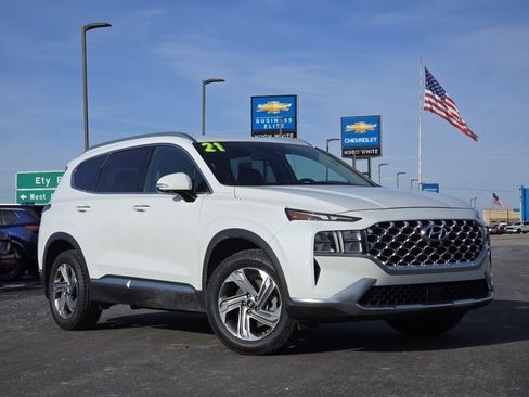 Used 2021 Hyundai Santa Fe SEL w/ Convenience Package image 2