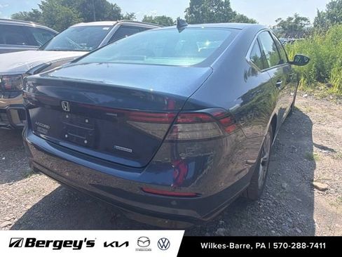 Used 2017 Honda Accord EX-L image 6