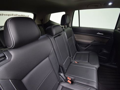 Used 2023 Volkswagen Atlas SEL image 25