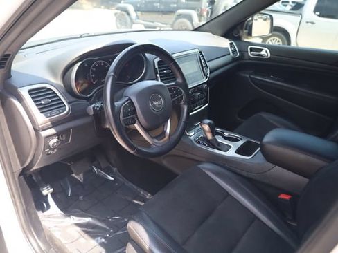 Used 2021 Jeep Grand Cherokee Laredo X AWD/4WD image 10