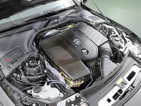 Used 2024 Mercedes-Benz CLE 300 4MATIC Coupe image 29