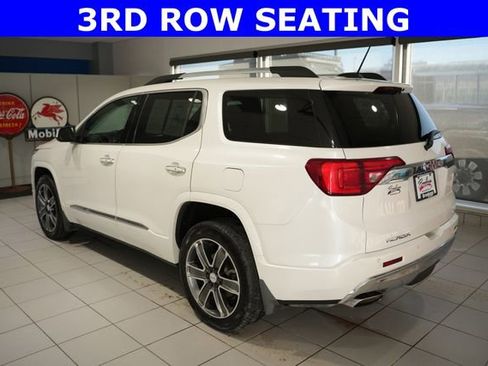 Used 2018 GMC Acadia Denali image 4