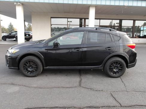 Used 2018 Subaru Crosstrek 2.0i Premium w/ Moonroof Package AWD/4WD image 2