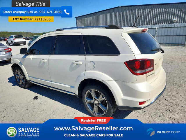 Used 2017 Dodge Journey Crossroad FWD image 3