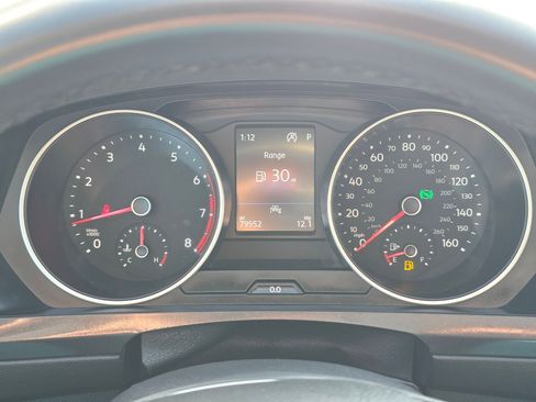 Used 2020 Volkswagen Tiguan SE w/ Panoramic Sunroof Package image 19