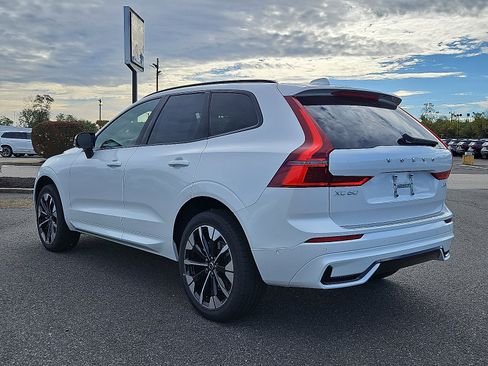 New 2026 Volvo XC60 B5 Plus w/ Protection Package Premier image 4