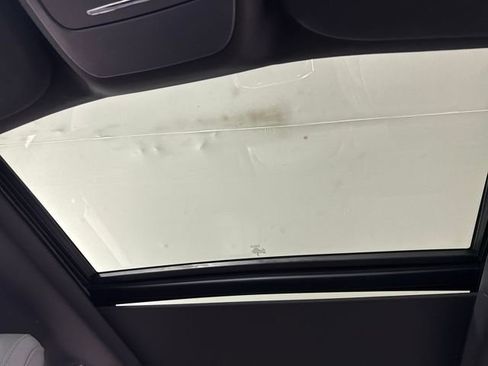 Used 2024 Ford F150 Lightning Lariat image 32