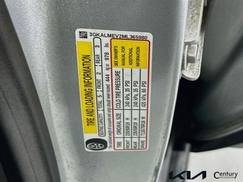 Used 2021 GMC Terrain SLE w/ Elevation Edition FWD image 29