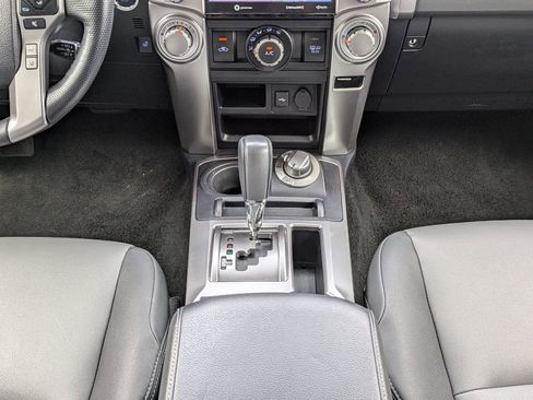 Used 2024 Toyota 4Runner SR5 AWD/4WD image 19