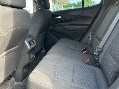 Used 2020 Chevrolet Equinox LT FWD image 12