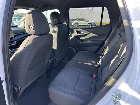 New 2026 Chevrolet Equinox LT w/ Safety and Technology Package image 11