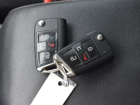 Used 2017 Volkswagen Golf Alltrack SE image 33