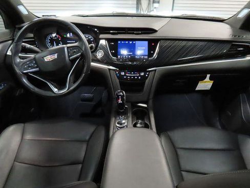 Certified 2023 Cadillac XT6 Premium Luxury FWD image 37