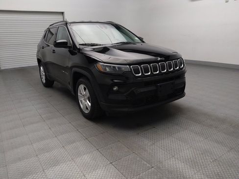 Used 2022 Jeep Compass Latitude image 13