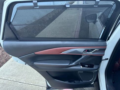 Used 2017 MAZDA CX-9 Signature image 28