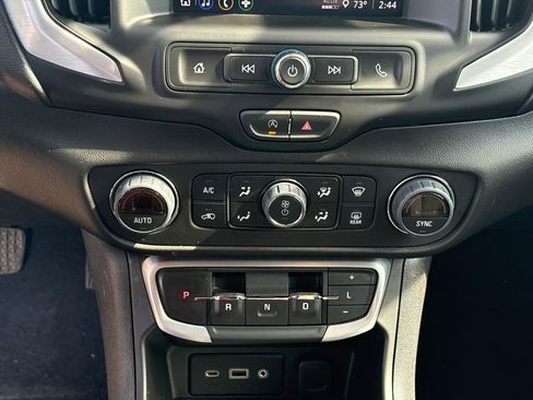 Certified 2024 GMC Terrain SLE w/ Driver Convenience Package image 27
