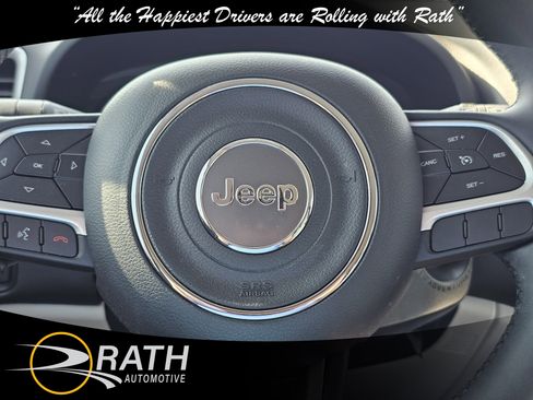 Used 2020 Jeep Renegade Latitude image 10