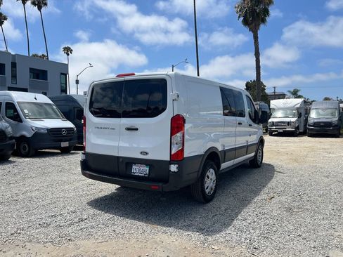 Used 2019 Ford Transit 250 130 Low Roof w/ Exterior Upgrade Package RWD image 8