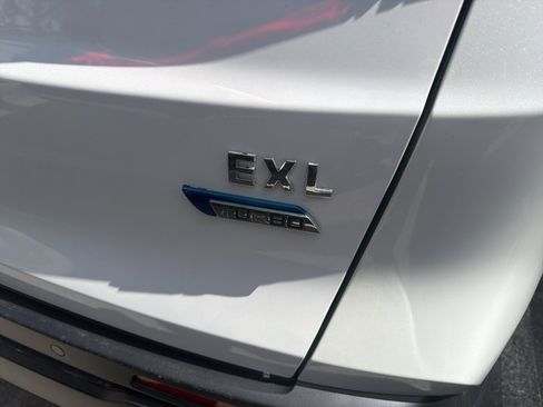 Used 2025 Honda CR-V EX-L image 6