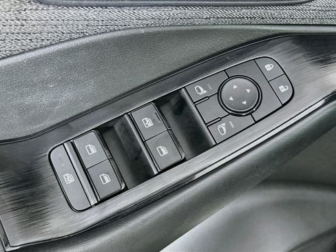 Used 2023 Nissan Rogue S FWD image 15