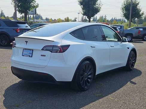Used 2022 Tesla Model Y Performance AWD/4WD image 5