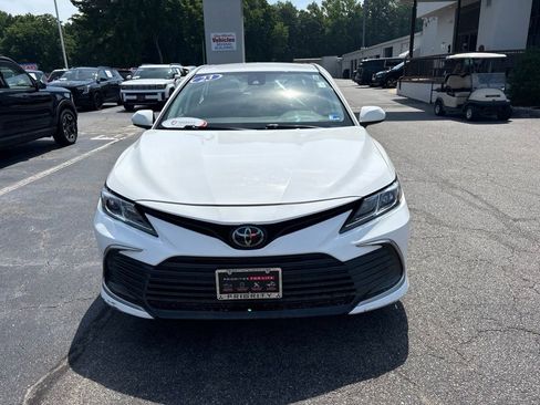 Used 2023 Toyota Camry LE FWD image 8