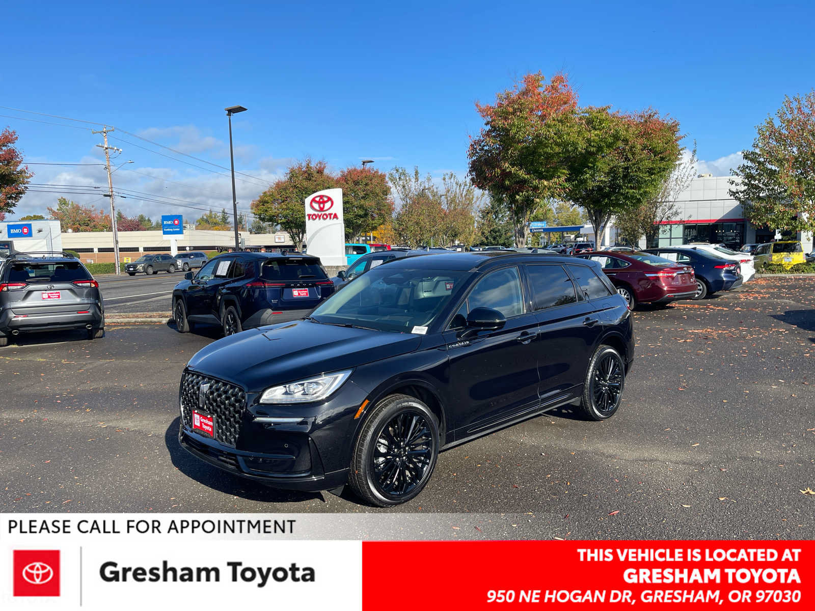 Used 2025 Lincoln Corsair Reserve w/ Equipment Group 202A AWD/4WD image 1
