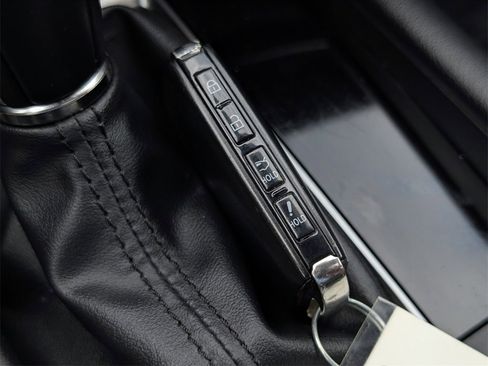 Used 2022 MAZDA MAZDA3 s image 42