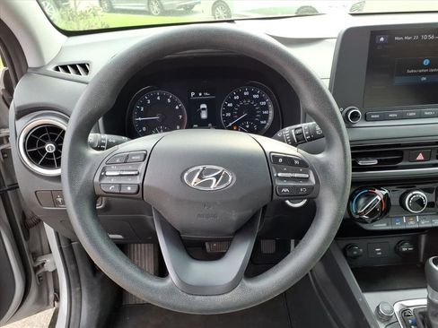 Used 2023 Hyundai Kona SEL image 19