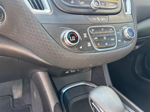 Certified 2023 Chevrolet Malibu LT w/ Driver Confidence Package image 19