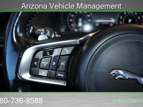 Used 2019 Jaguar F-PACE S image 30