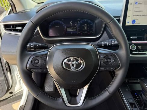 Used 2026 Toyota Corolla Cross XLE w/ Convenience Package image 14