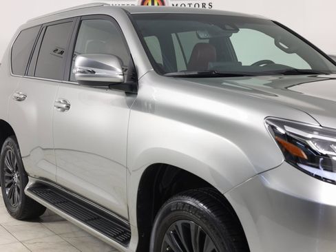Used 2023 Lexus GX 460 Luxury w/ Sport Design Package image 39